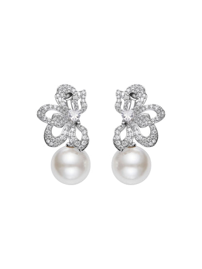 Elegance in Pearl