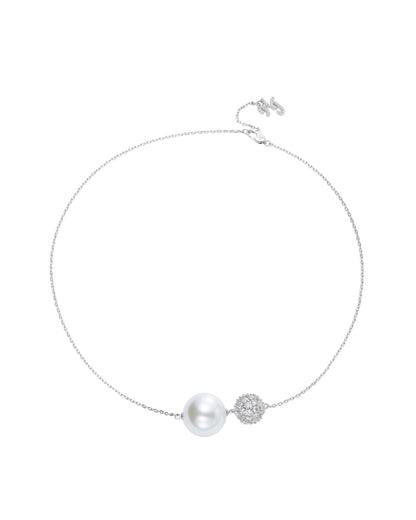 Evie Pearl Necklace
