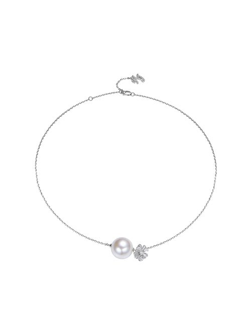 Lovelle Floral White Necklace