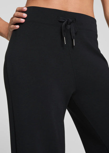 AirEssentials Wide Leg Pant
