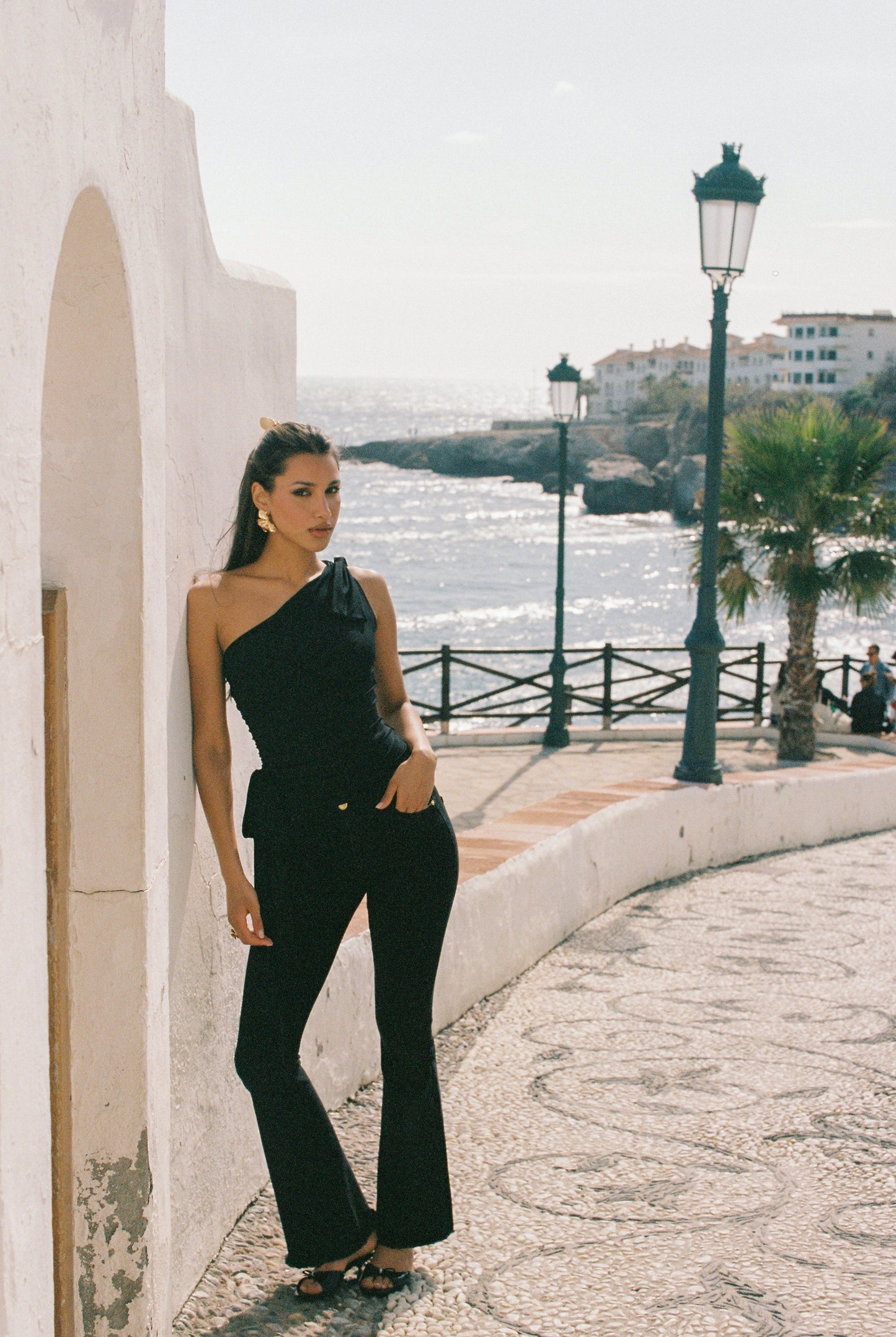 Liu Top (Black)