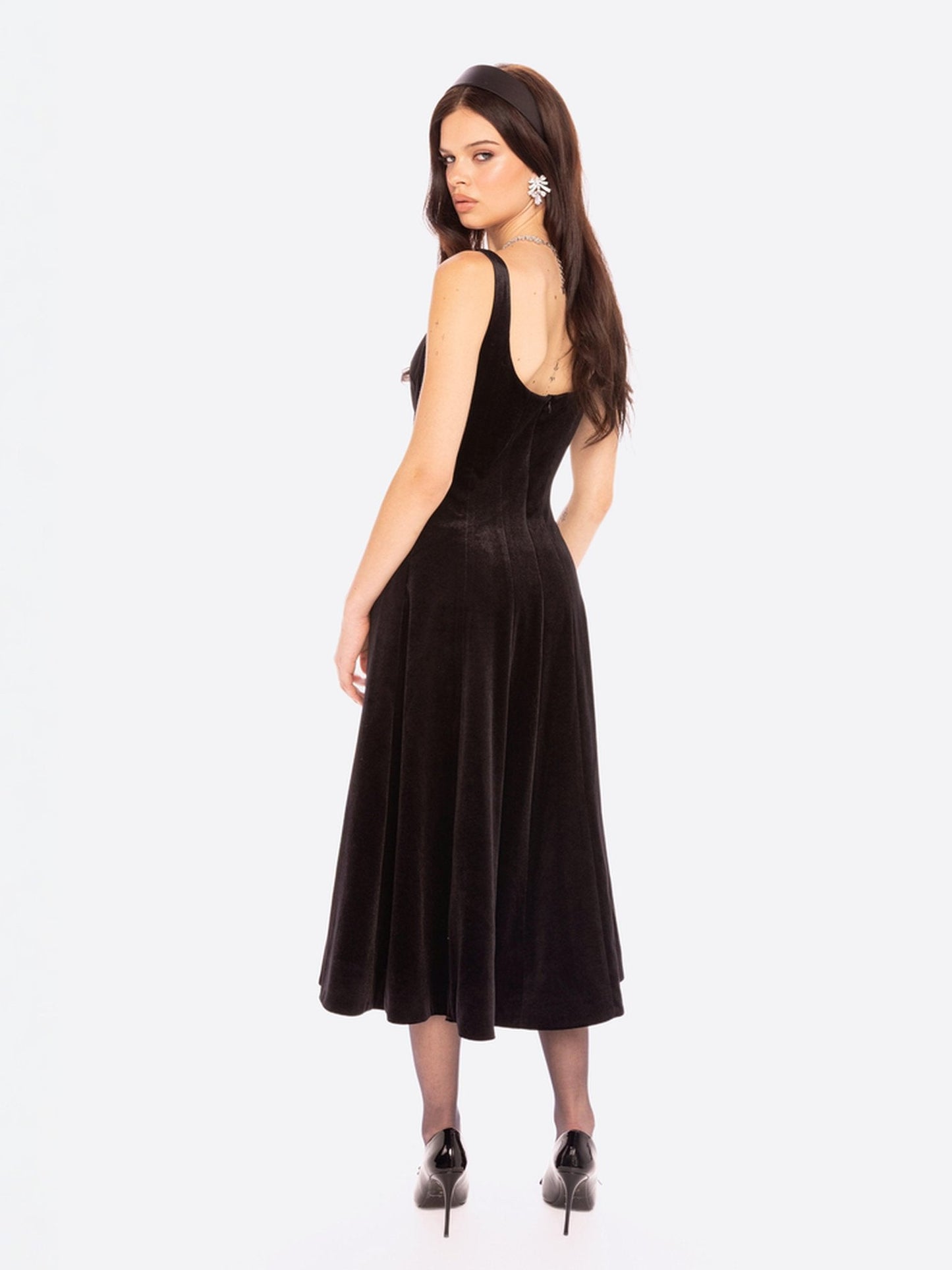 Eleanora Velvet Maxi Dress (Black)