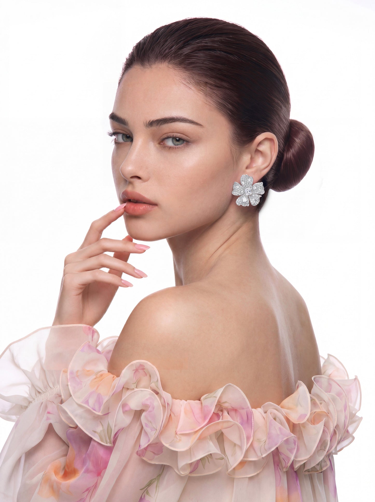 Flora Crystal White Earrings