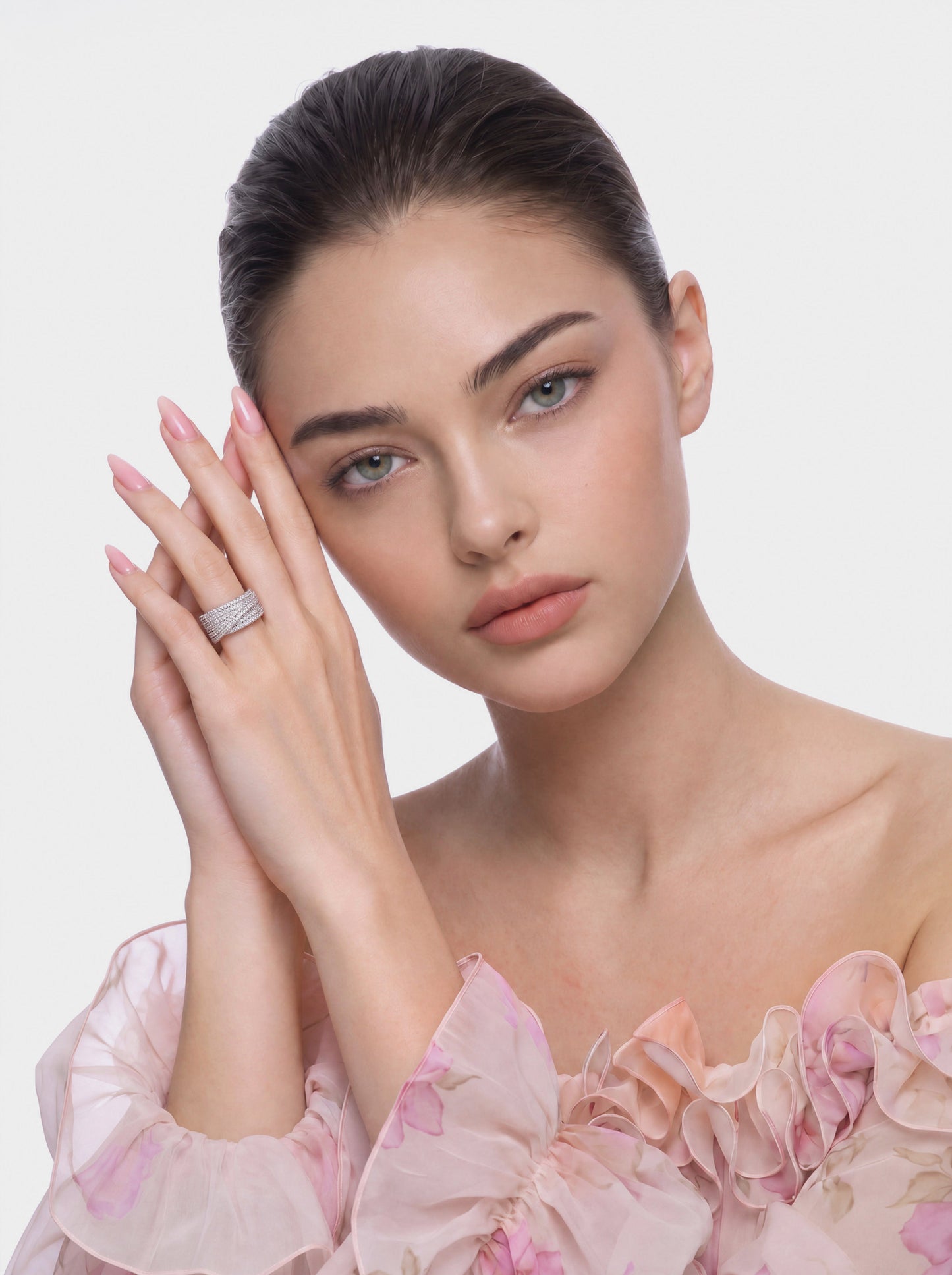 Ivelle Pave White Ring